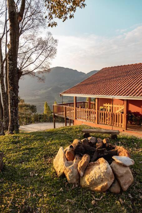 Villa Casa Jequitiba à São Bento do Sapucaí Extérieur photo
